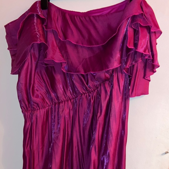 Faeriesty Dresses & Skirts - Elegant One Shoulder Fuchsia Dress